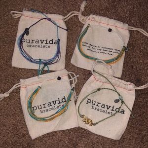 Set of puravida bracelets